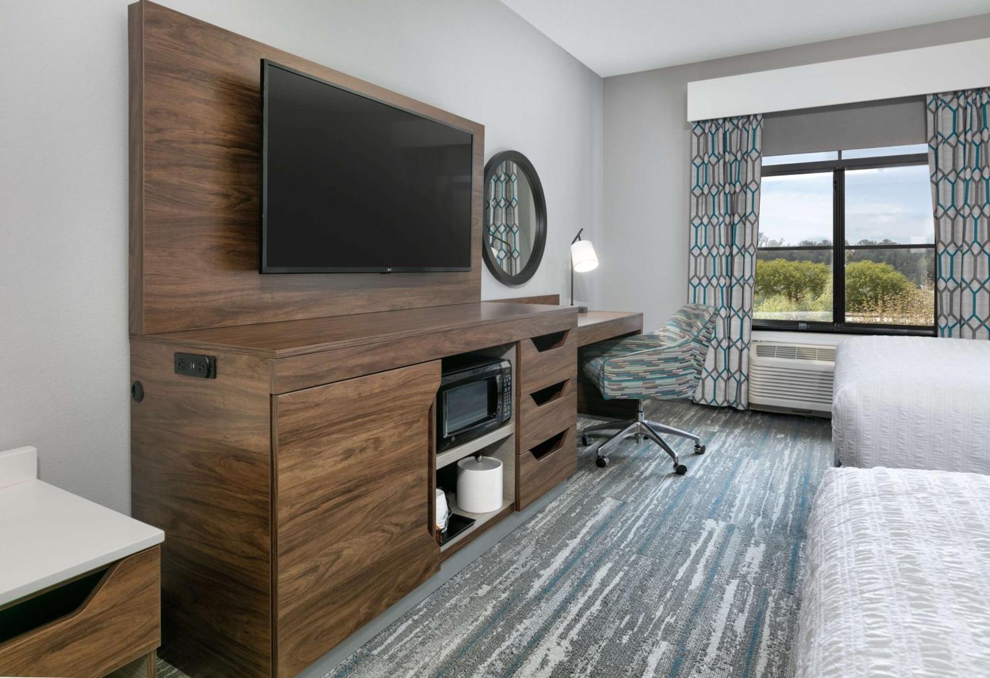 Hampton Hotel 3*