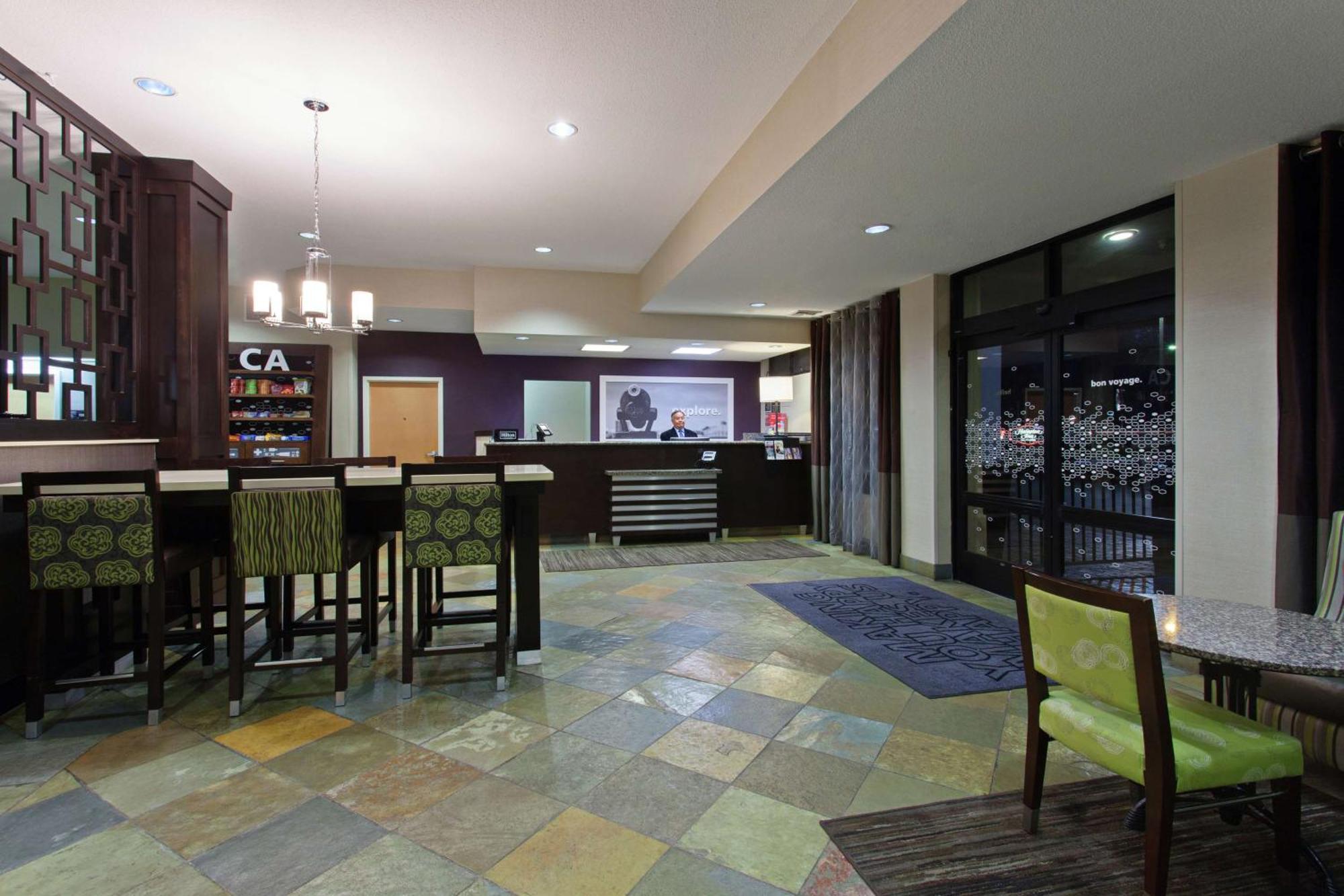 Hotel Hampton Santa Cruz
